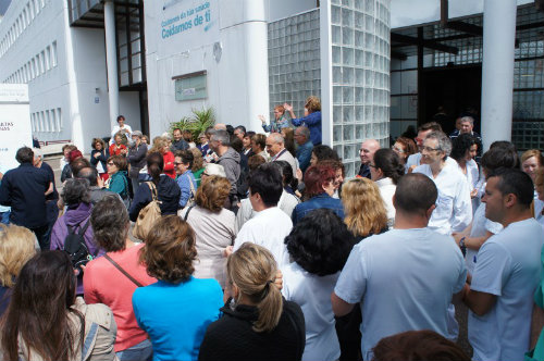 Os traballadores pechados no Meixoeiro fan un chamamento a participar na manifestación do dÃa 22