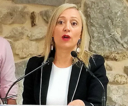 @elenamunozf rectifica y se distancia de la Xunta en la candidatura de Cíes a Patrimonio de la Humanidad