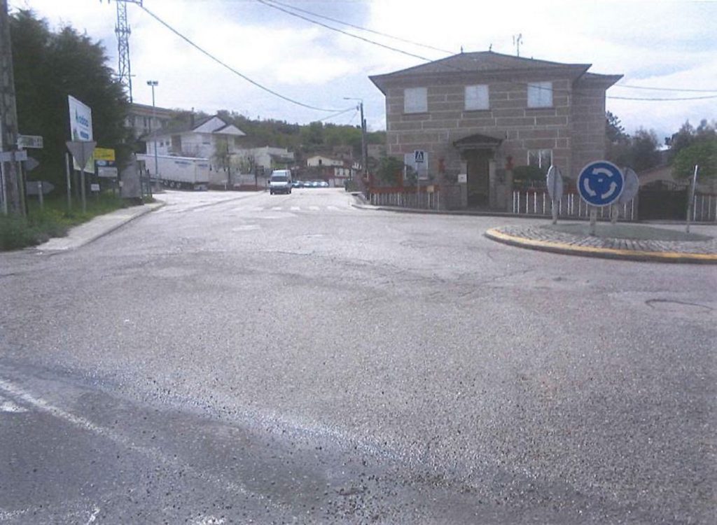 @depo_es acomete o asfaltado da estrada de acceso ao Cuvi
