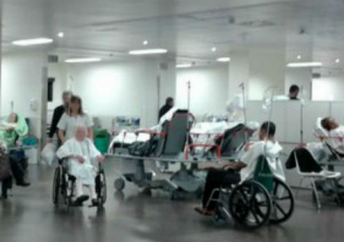 @En_Marea alerta do “colapso” das Urxencias dos hospitais de Galicia e critica a falla de previsi贸n da Xunta