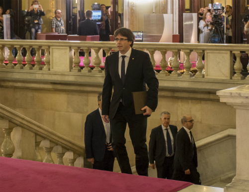 No parece que Puigdemont vaya a estar presente en carne y hueso en su sesión de investidura