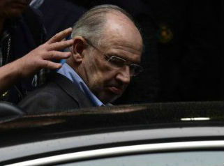El delincuente Rodrigo Rato culpa al Gobierno Zapatero de provocar la burbuja de crédito