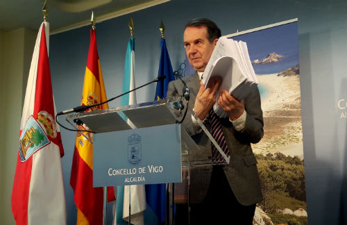 “772 análisis demuestran que el agua de Vigo es potable y la Xunta tiene cada uno de ellos”