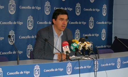 El popular Ignacio López-Chaves durante la rueda de prensa.