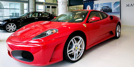 Por supuesto, no todos los coches que se venden son como este impresionante Ferrari, pero hay más ventas