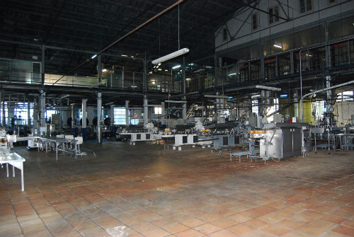 Interior de la fábrica de Alfageme en Vigo, hace unos días/ S. Pereira
