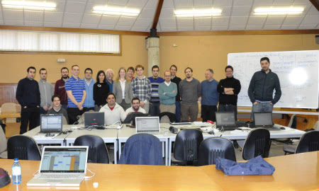 Grupo de investigadores que participan na reunión do proxecto en Vigo.