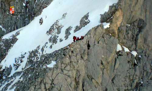 El rescate de los montañeros. Foto: Junta de Castilla y León.