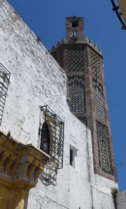 Tanger-mezquita/Tresyuno Comunicación