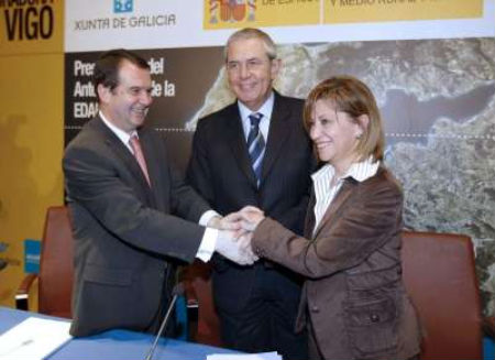 Presentación EDAR Lagares en noviembre de 2008 El alcalde Caballero, el presidente Touriño y la ministra Espinosa, en Vigo durante la presentación de la EDAR a finales de 2008