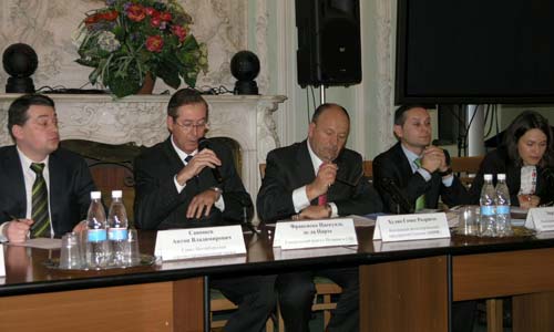 La reunión de los empresarios con la Cámara de San Petersburgo.