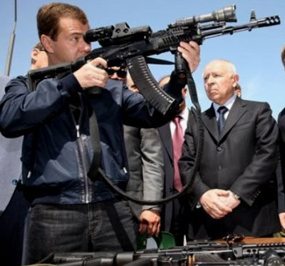 medvedev20gun