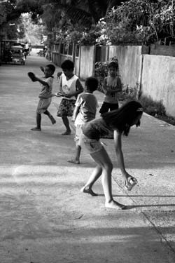 'Tumbang lata', de Noelia Martínez Castellanos. 'Tumbang lata', de Noelia Martínez Castellanos.