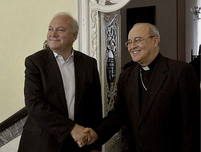 Moratinos y el cardenal Jaime Ortega