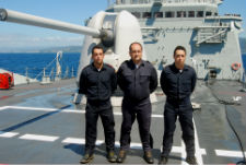 Tres de los cuatro vigueses que están en la tripulación de la Méndez Núñez