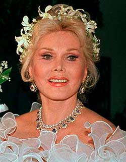 La actir de origen húngaro Zsa Zsa Gabor. La actir de origen húngaro Zsa Zsa Gabor.