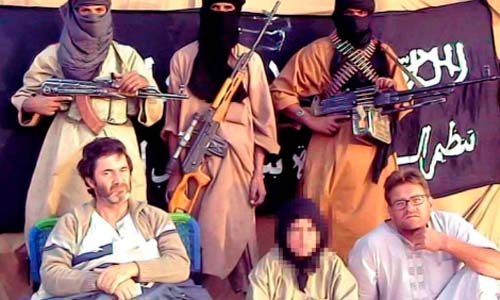 Albert Vilalta y Roque Pascual, en un vídeo emitido por Al Qaeda.