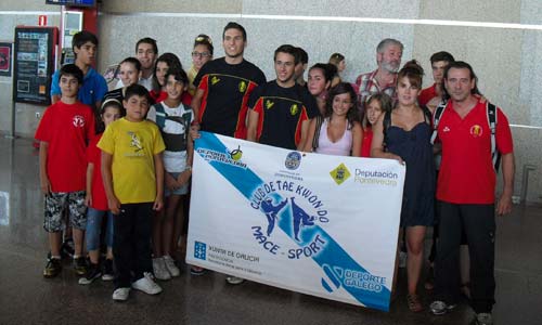 José Antonio Andrade, a su llegada al aeropuerto de Vigo.