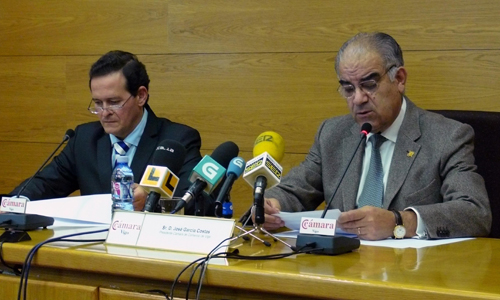 El presidente de la Cámara de Comercio de Vigo durante la presentación.