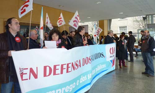 O peche da CIG na delegación de Facenda en Vigo.