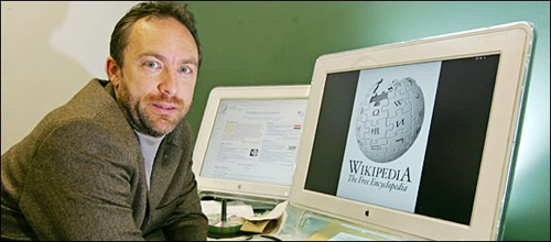 Jimmy Wales, fundador de Wikipedia. Jimmy Wales, fundador de Wikipedia.