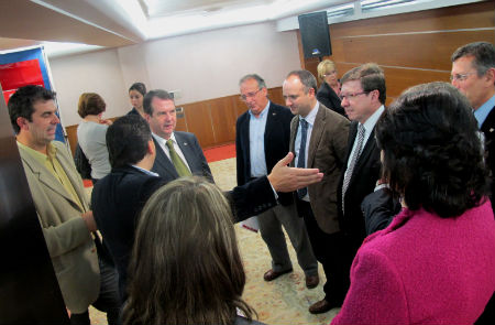 Unha das reunións mantidas. Unha das reunións mantidas.