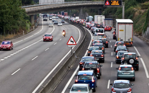 Circula con coidado: agárdanse máis de 1,6 millóns de desprazamentos polo Nadal