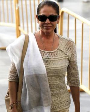 isabel pantoja llegando a juicio
