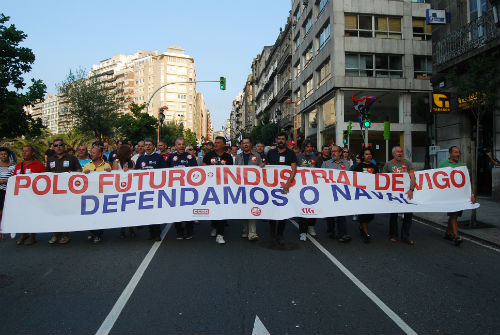 Manifestación defensa do Naval