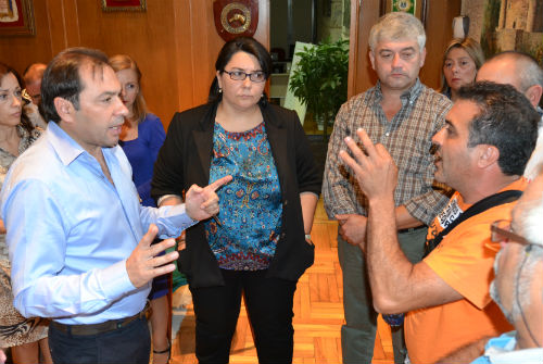 El alcalde de Ponteareas con los afectados