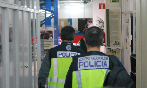 Agentes de Policía en la planta 2 del Concello el pasado martes