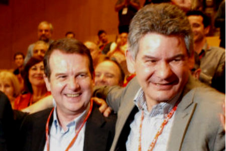 El alcalde junto al concelleiro de Educación