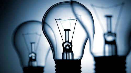 Hoy es el domingo con la luz más cara de la historia, en especial de 20:00 a 21:00 h.