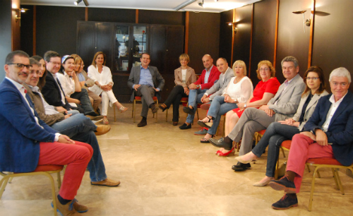 Abel Caballero con sus 16 concejales, este viernes en Vigo/Tresyuno Comunicación