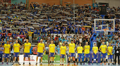 La plantilla del Club Ourense/ Foto: www.clubourensebaloncesto.com