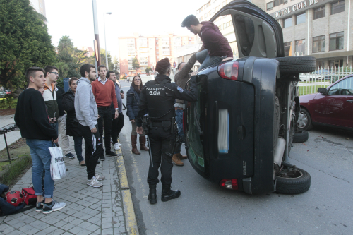 Los cuatro ocupantes del coche están en perfecto estado