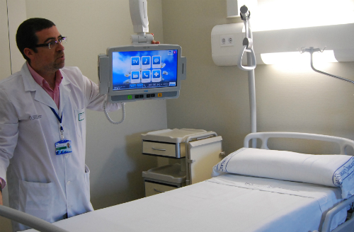 La carta va dirigida al gerente del Área Sanitaria de Vigo, Félix Ruibal/Foto:vigoalminuto.com