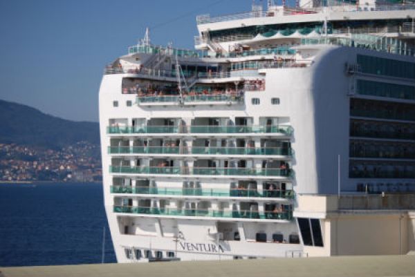 Paro do persoal de amarre e desamarre dos barcos no Porto de Vigo