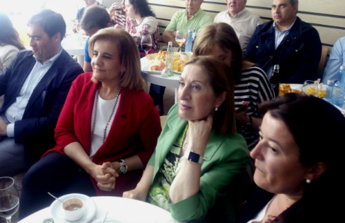Ambas ministrs junto a la alcaldesa accidental, Carmen Amoedo, y el director xeral, Alberto Pazos, este lunes en Redondela