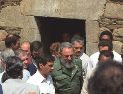 Fidel en la casa natal de su padre, en el concello lucense de Láncara