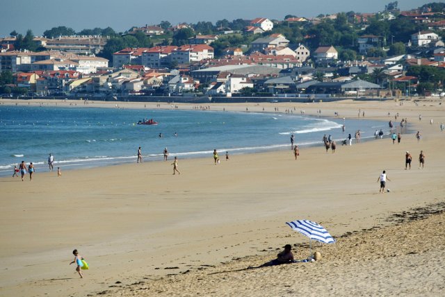 Nigrán pecha as duchas e lavapés das praias debido á seca prolongada