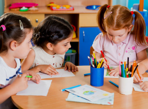 Publicadas as listaxes das nenas e nenos admitidos nas escolas infantis da Xunta