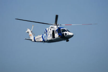 Muere tras ser evacuado en helicóptero después de caerse al mar en una zona de rocas 