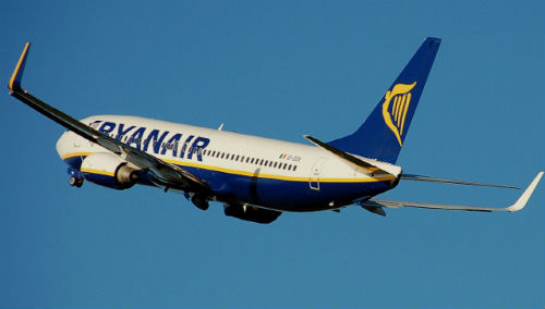 El Concello sancionará a Ryanair por incumplir el contrato de los vuelos Vigo-Londres