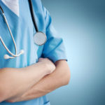Sanidade propón que persoal MIR de 4º ano preste asistencia en pediatría e medicina familiar, durante o verán