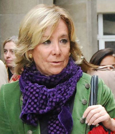 Esperanza Aguirre durante una visita a Vigo