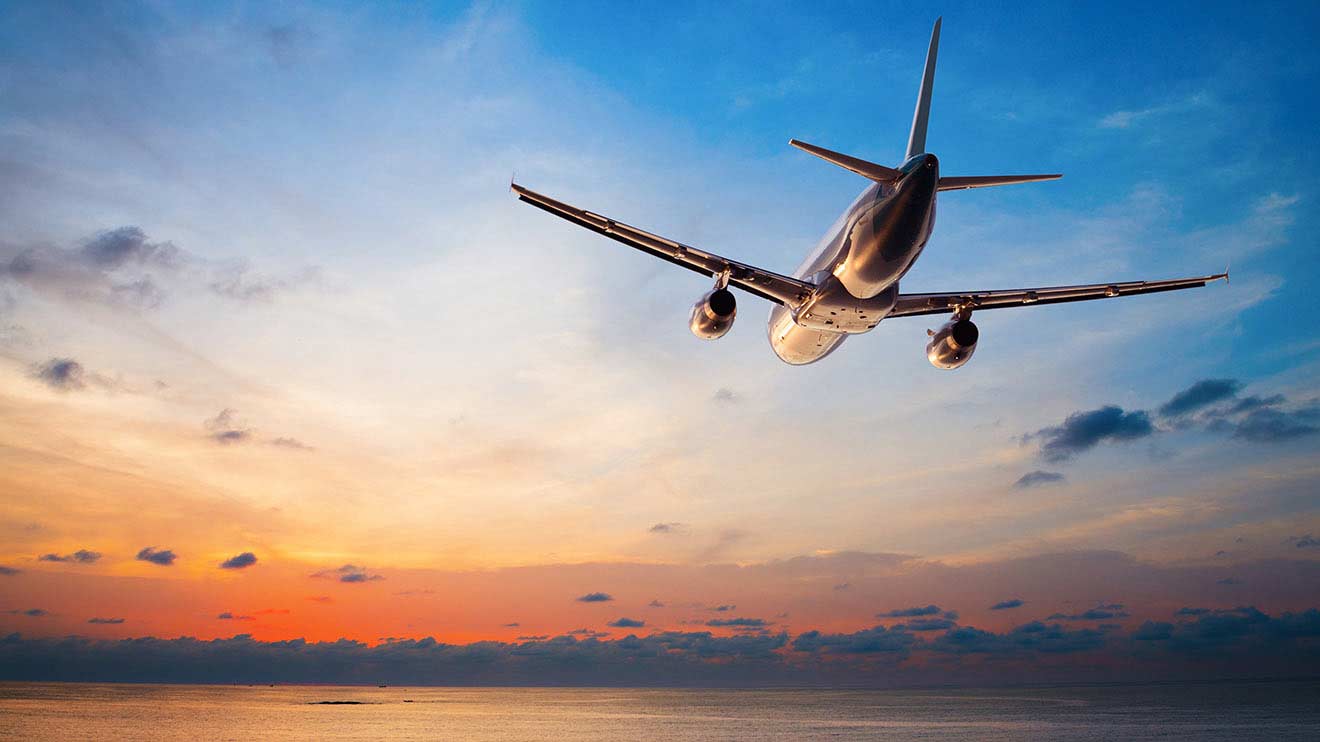 Peinador segundo aeropuerto de Galicia en número de pasajeros, en agosto