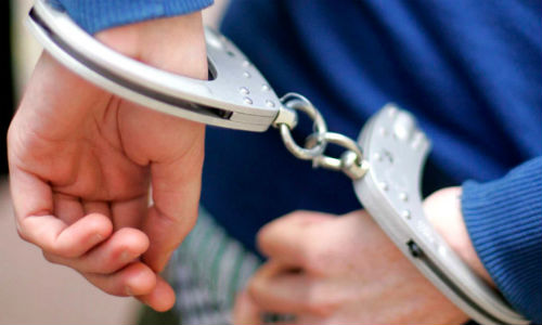 Detenido el sujeto que atracó un banco en Beade rociando a un empleado con gasolina