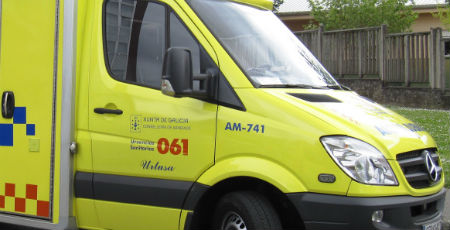 Excarcelan a una conductora que acabó con su coche debajo de un camión