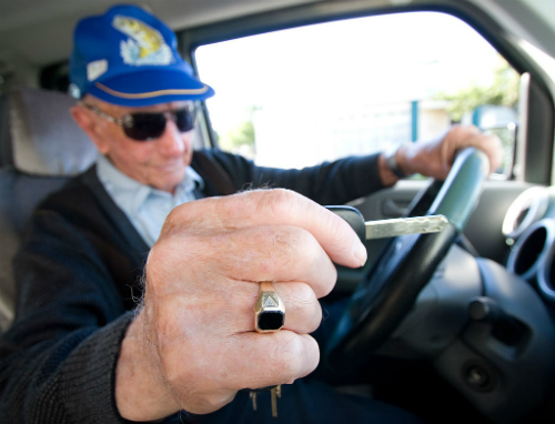 Interceptan, por cuarta vez, a hombre de 73 años conduciendo sin carné y tras consumir cocaína